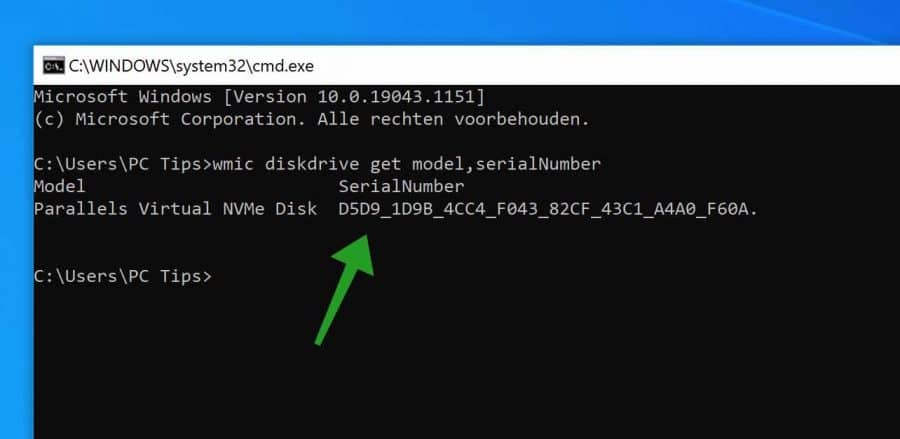 wmic diskdrive get model serialnumber