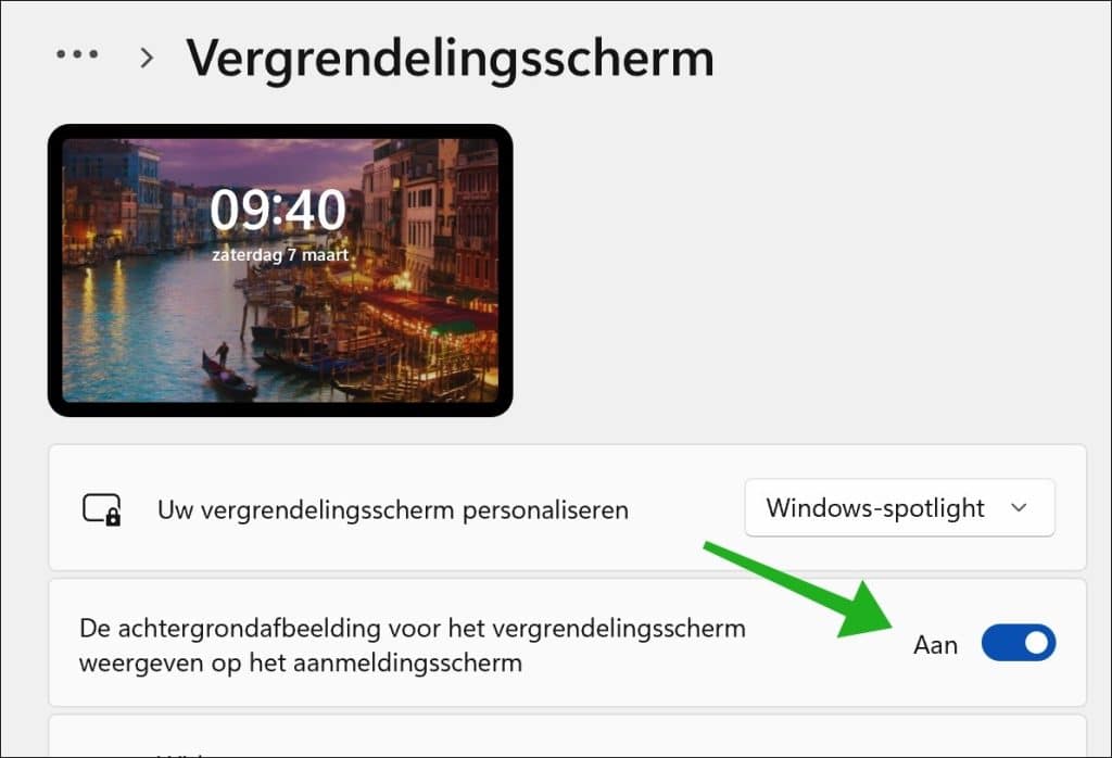 De achtergrondafbeelding voor het vergrendelingsscherm weergeven op het aanmeldingsscherm