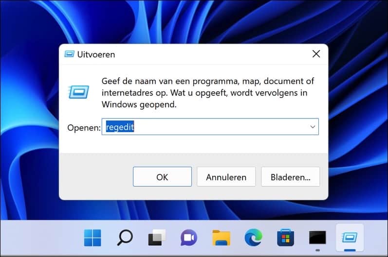 regedit openen