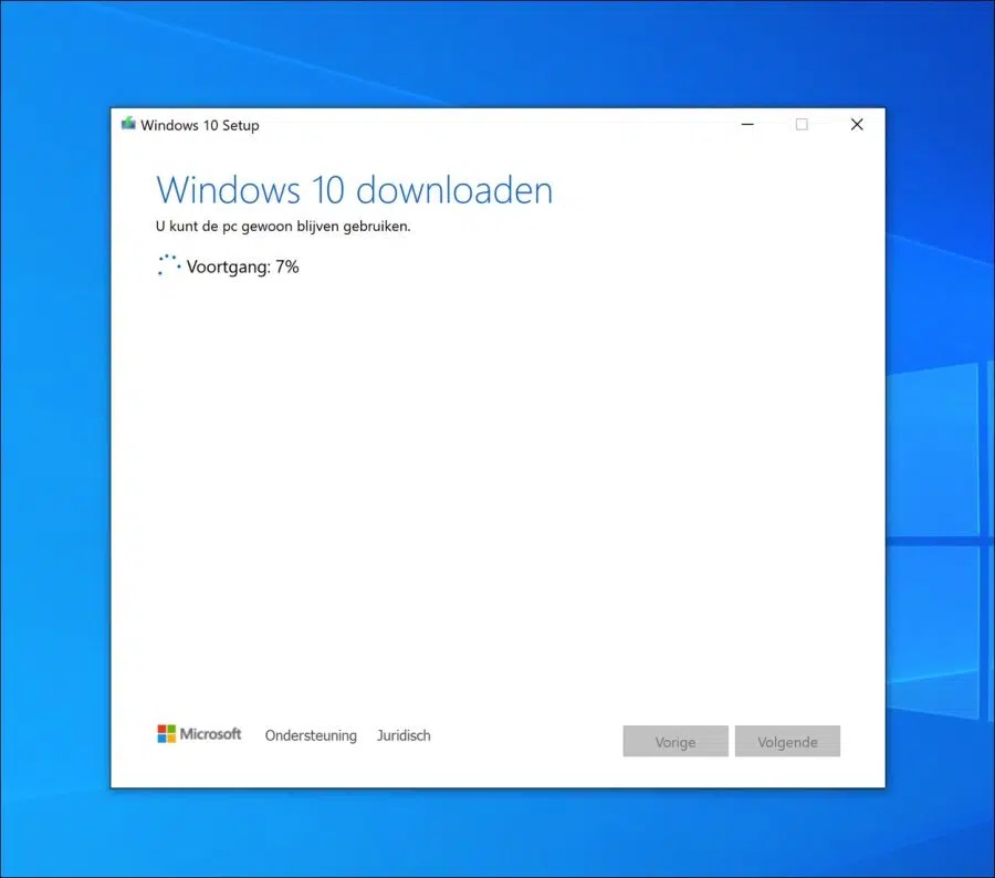Windows 10 wordt gedownload via de media creation tool