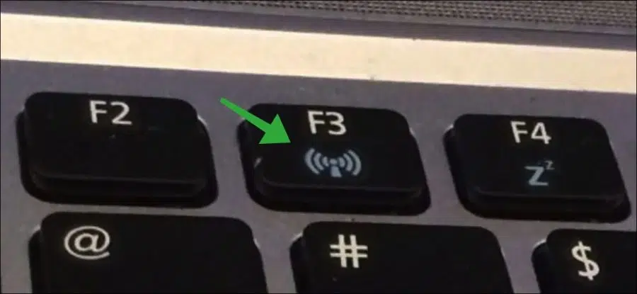 wifi toets op een toetsenbord