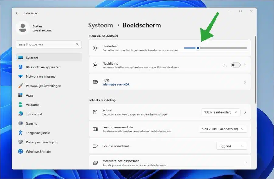 Helderheid beeldscherm wijzigen in Windows 11
