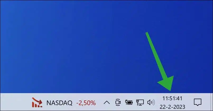 Seconden in de klok op de taakbalk in Windows 10