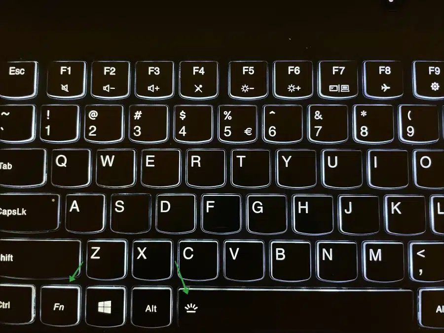 Toetsenbordverlichting lenovo laptop inschakelen of uitschakelen via fn spatiebalk toets