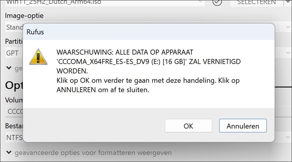 De data op de USB wordt vervolgens gewist