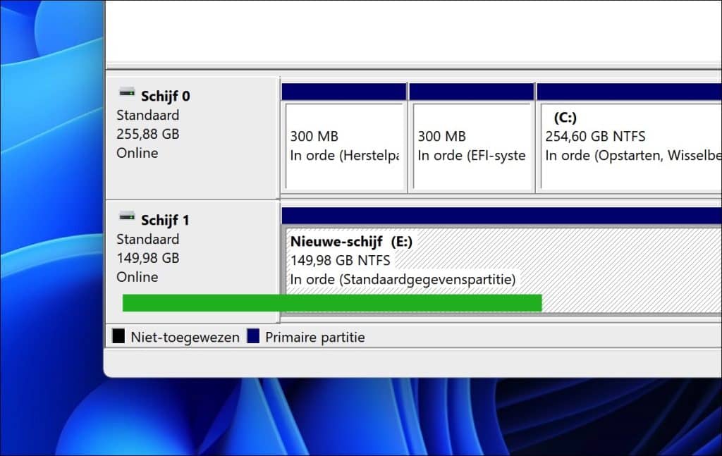 Nieuwe schijf zichtbaar in Schijfbeheer
